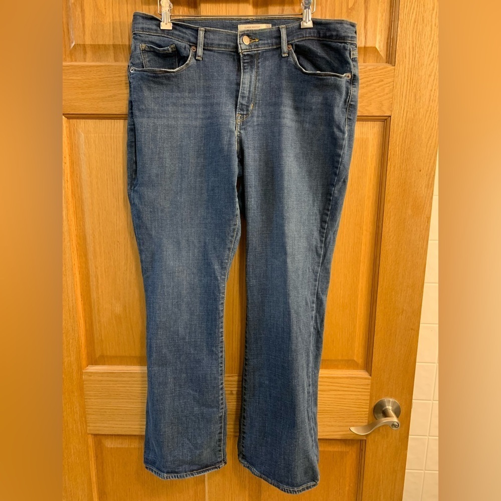 Levi’s Classic Bootcut Women’s Blue Denim Jeans Size 32 Mid-Rise Slim Fit
